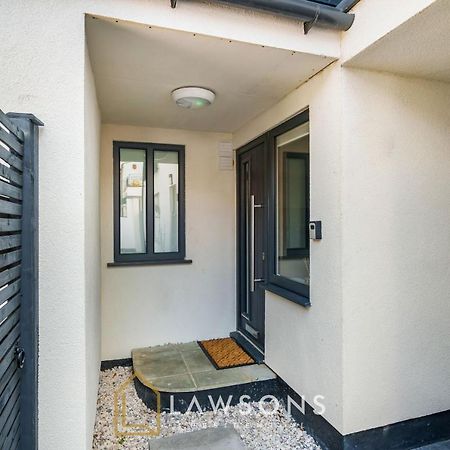 Cosy Living By Lawsons Apartment Windsor Exterior photo